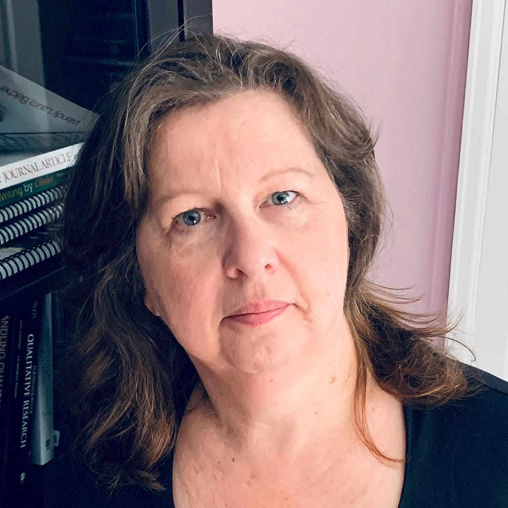 Bio image Christine McPherson – Copy